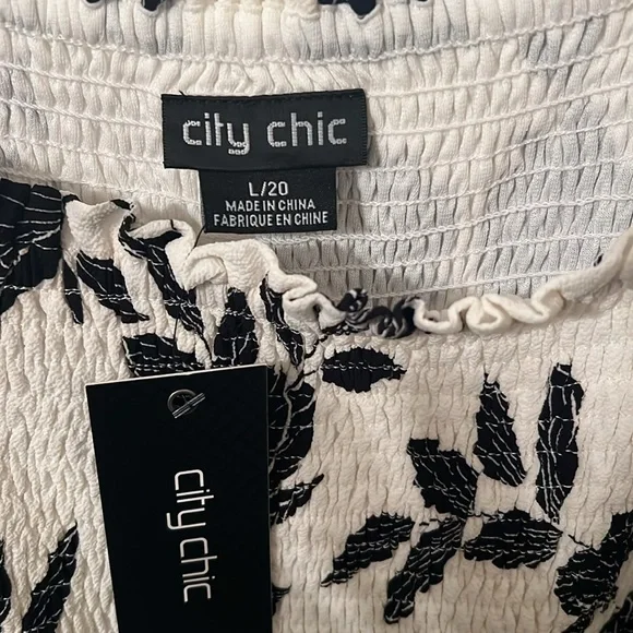 Off white and Black Sun dress with shoulder ties - Picture 4 of 6